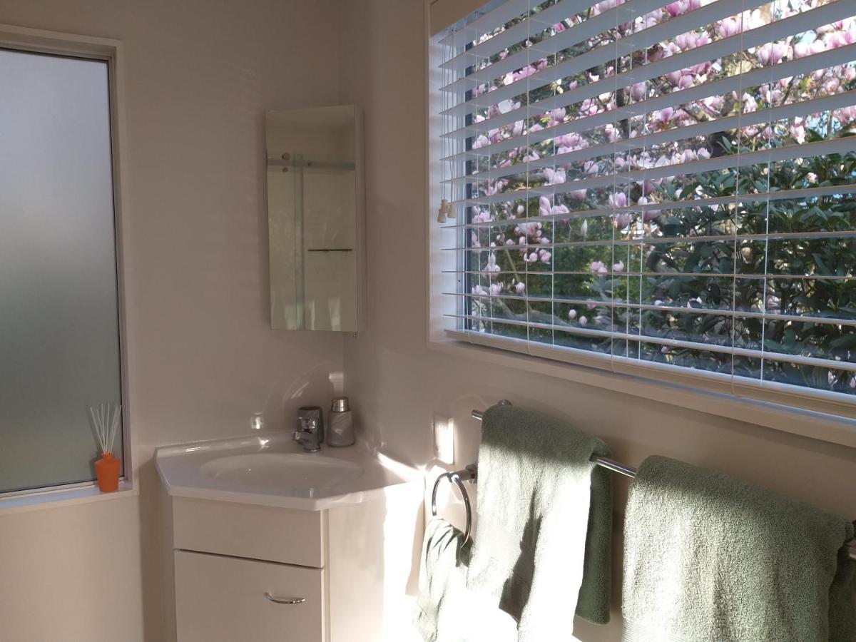 Charlies@Hilltop deluxe retreat Bed & Breakfast Taupo Exterior foto